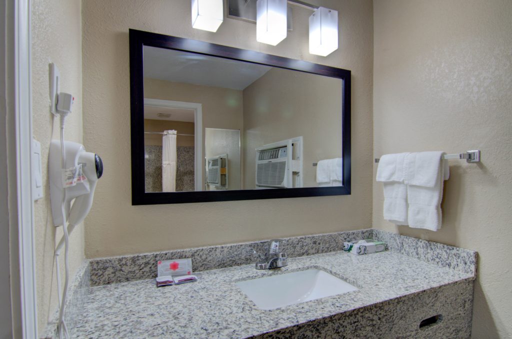 Accessible-layout Queen room at Westbridge Inn & Suites in Clinton, MO